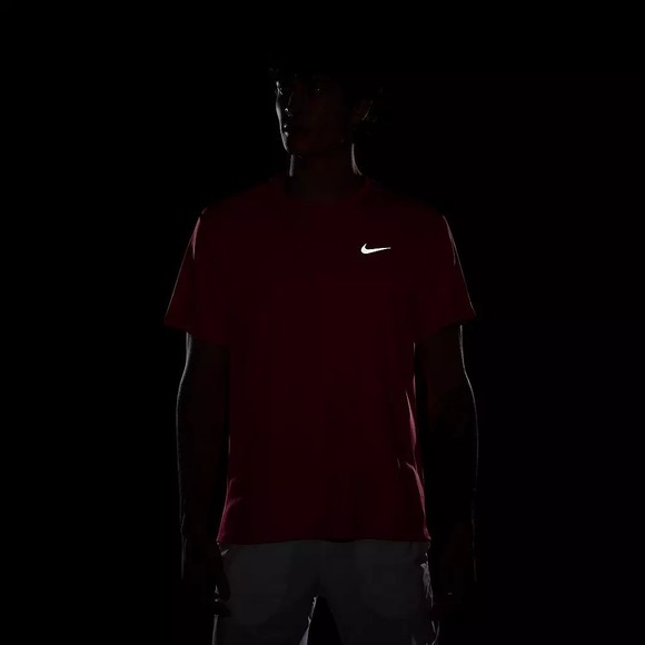 Nike Miler Men's Medium Dri-FIT UV Short-Sleeve Running Top (Bright Crimson) - Picture 6 of 6